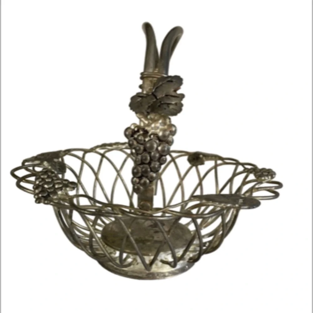 Vintage Godinger Silver Art Grape Leaf Basket Silverplate Fruit Centerpiece‎